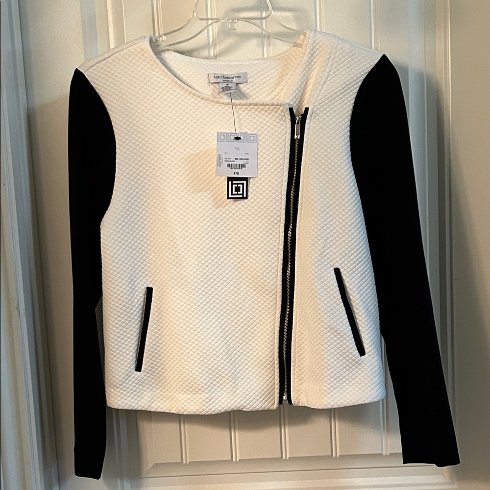Liz Claiborne White Quilted Jacket with Black Sleeves